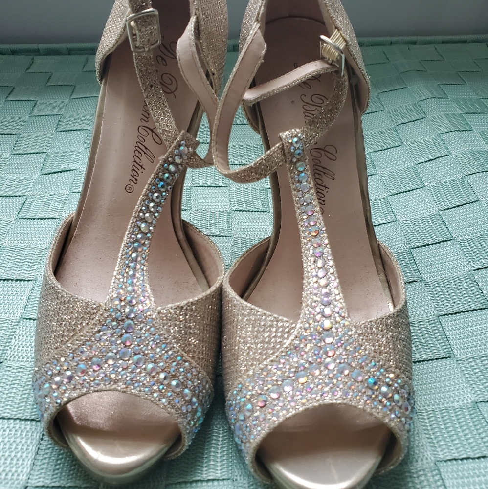 Bridesmaid heels